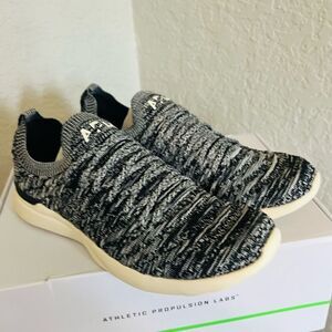 APL TechLoom Wave Hybrid Running Shoe Sneaker, Lightweight Black, Size 9,‎ NWT